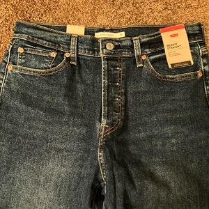 LEVI’S. Pair of wedgie straight jeans. Size 12 short. Waist 31 length 28. NWT
